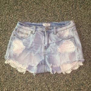 Mudd lightwash shorts with lace pockets